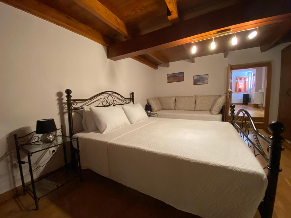 Pegasus House Hotel Corinth Eksteriør billede